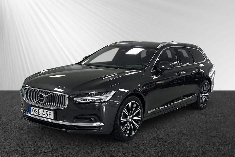 Begagnad Volvo V90 Plus 200 HK (147 kW) 2022 Grå Kombi