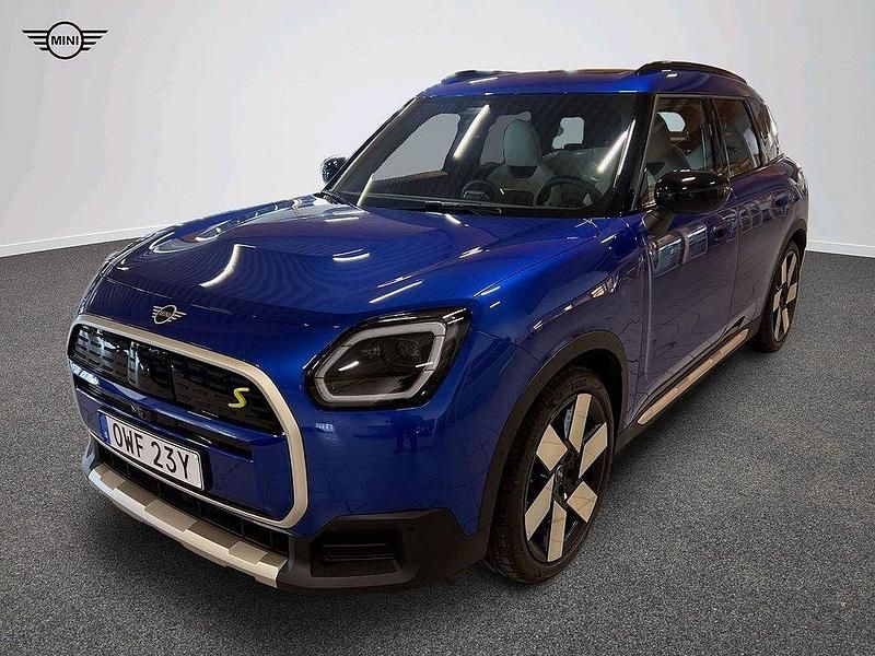 Blå Begagnad 2024 Mini Countryman SUV | 529 900 kr - Bild 1/4