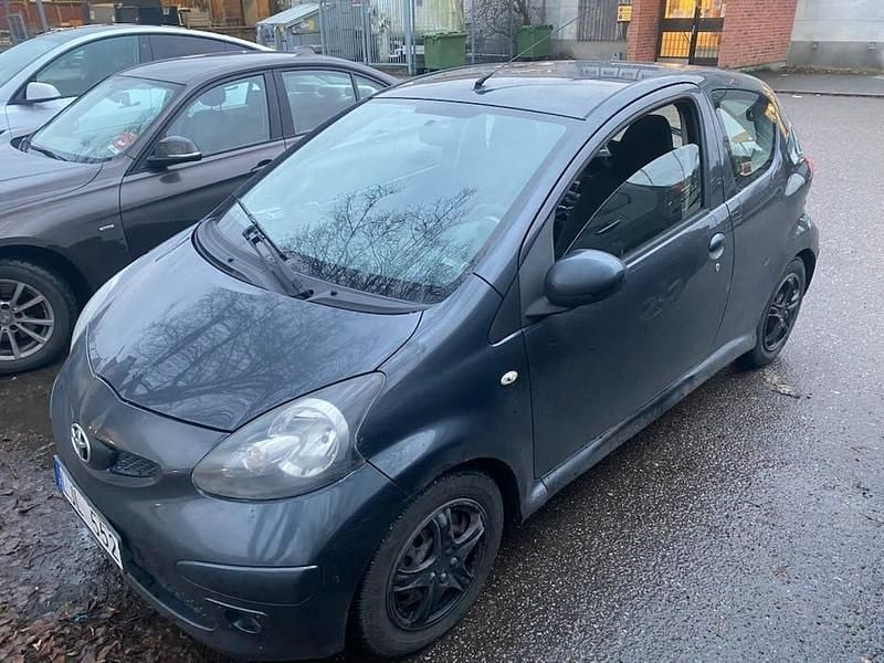Begagnad 2006 Toyota Aygo Halvkombi | 18 500 kr (Marknadspris) - Bild 1/4