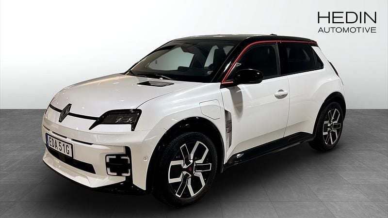 Vit Ny 2025 Renault R5 Iconic Halvkombi | 409 900 kr (Marknadspris) - Bild 1/4