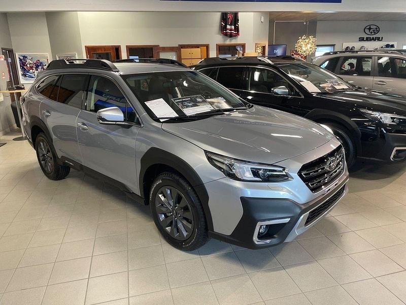 Grå Ny 2024 Subaru Outback SUV | 481 800 kr - Bild 1/4