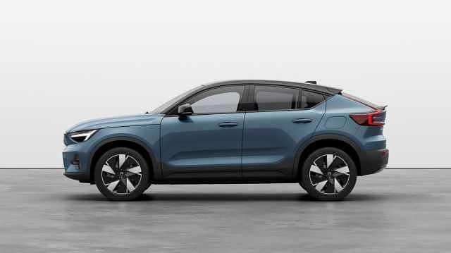 Röd Begagnad 2024 Volvo EC40 Core SUV | 559 900 kr (Dyr) - Bild 1/3