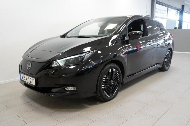 Okänd Begagnad 2023 Nissan Leaf 360º Halvkombi | 209 900 kr (Marknadspris) - Bild 1/4