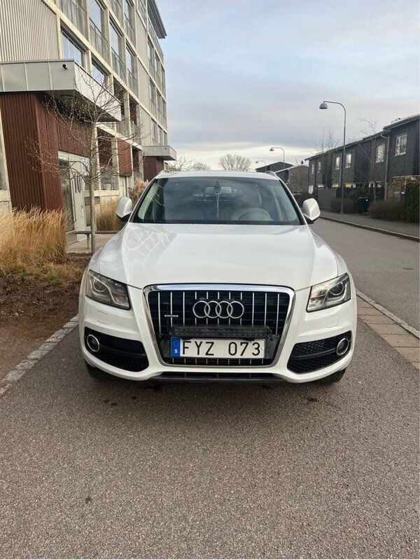 Vit Begagnad 2011 Audi Q5 Design SUV | 95 000 kr (Superpris) - Bild 1/4
