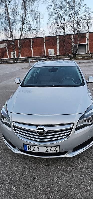 Begagnad 2014 Opel Insignia Kombi | 68 000 kr (Marknadspris) - Bild 1/4