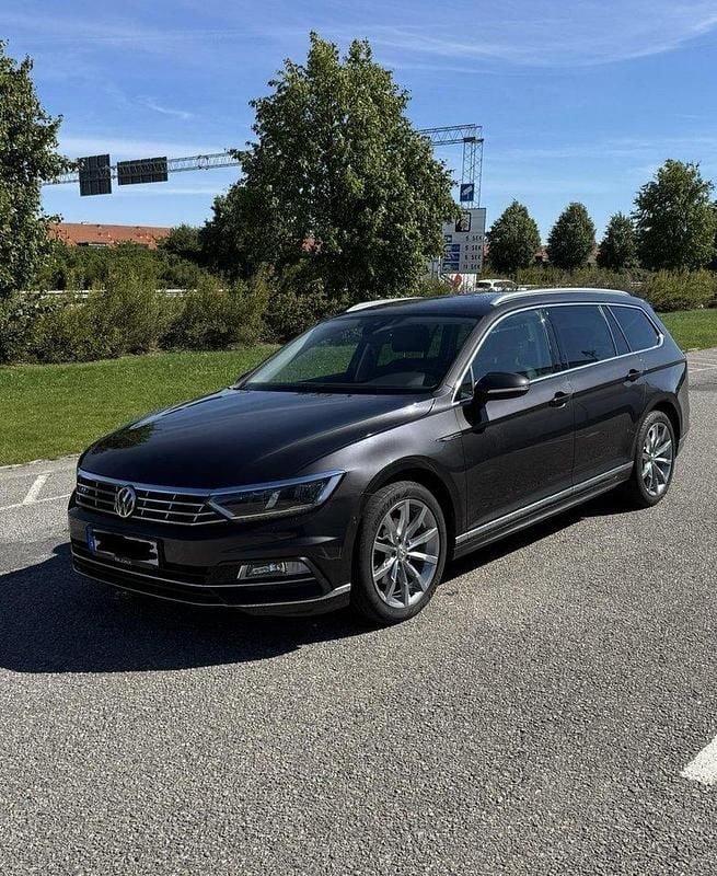 Grå Begagnad 2018 VW Passat GT Kombi | 219 000 kr (Marknadspris) - Bild 1/4