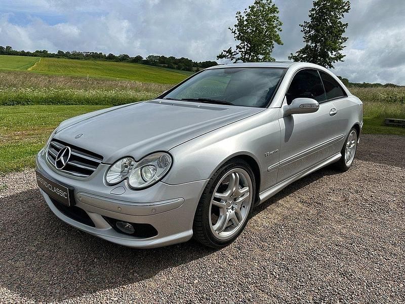 Silver Begagnad 2003 Mercedes CLK55 AMG AMG Sportkupé | 349 000 kr - Bild 1/4