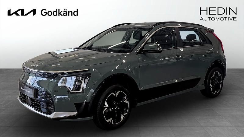 Grön (green) Begagnad 2022 Kia e-Niro SUV | 369 900 kr (Dyr) - Bild 1/4