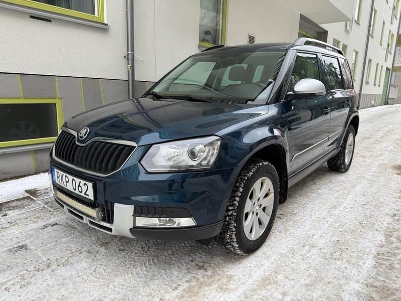 Begagnad Skoda Yeti Outdoor 150 HK (110 kW) 2017 Mörkblå SUV