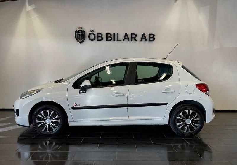 Begagnad Peugeot 207 95 HK (69 kW) 2010 Vit