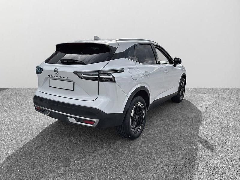 Begagnad Nissan Qashqai N-Connecta 158 HK (116 kW) 2025 Vit SUV