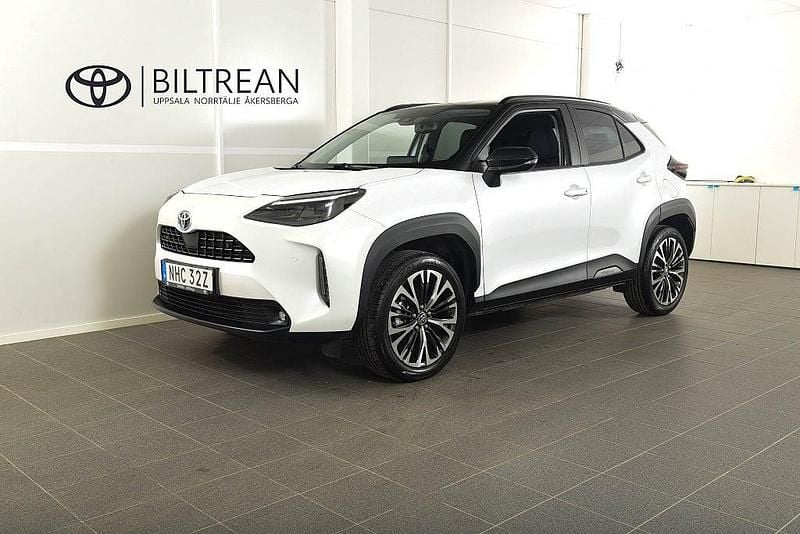 Vit Begagnad 2023 Toyota Yaris Cross Edition SUV | 339 800 kr (Dyr) - Bild 1/4