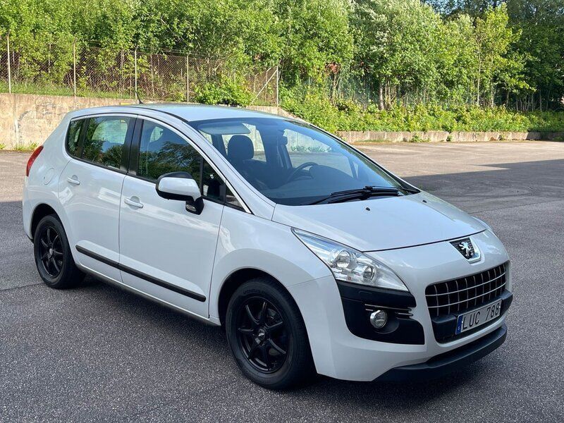 Vit Begagnad 2012 Peugeot 3008 Kombi | 58 900 kr (Bra pris) - Bild 1/4
