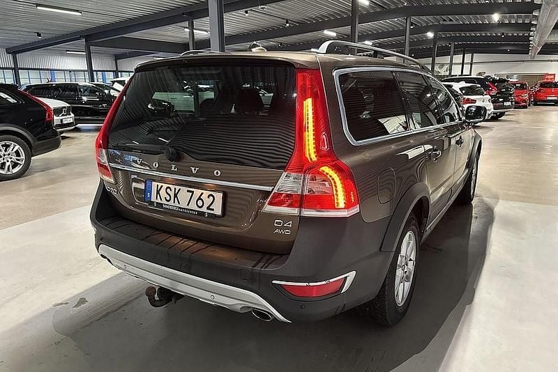 Begagnad Volvo XC70 Summum 181 HK (133 kW) 2015 Brun Kombi