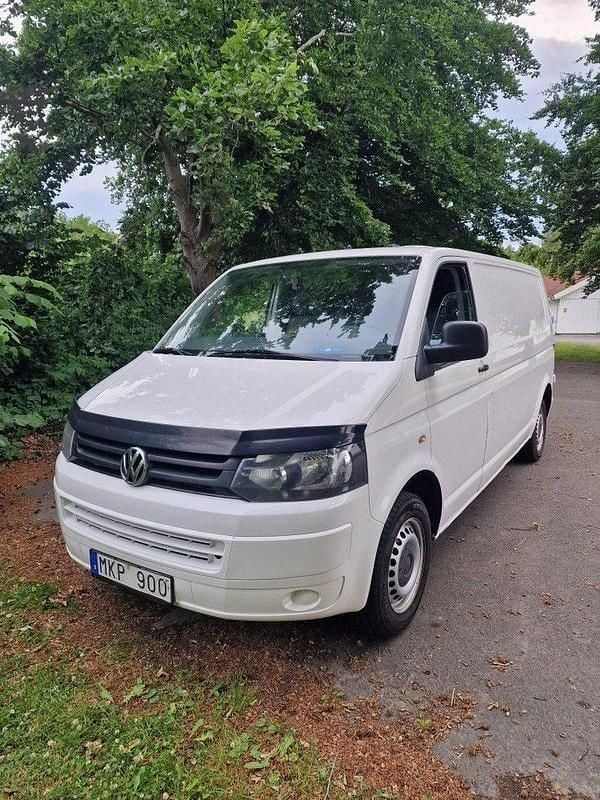 Vit Begagnad 2011 VW T5 Van | 97 000 kr (Lite dyr) - Bild 1/4