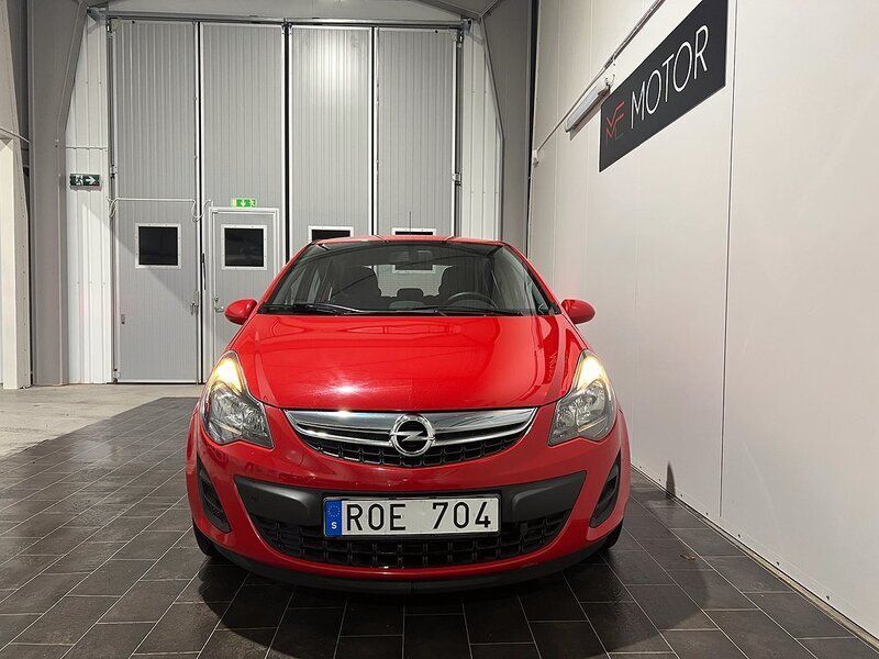 Begagnad Opel Corsa 96 HK (70 kW) 2013 Röd Halvkombi