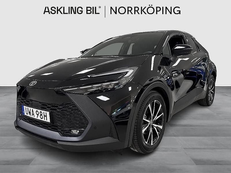 Begagnad Toyota C-HR Style 140 HK (102 kW) 2024 Svart SUV