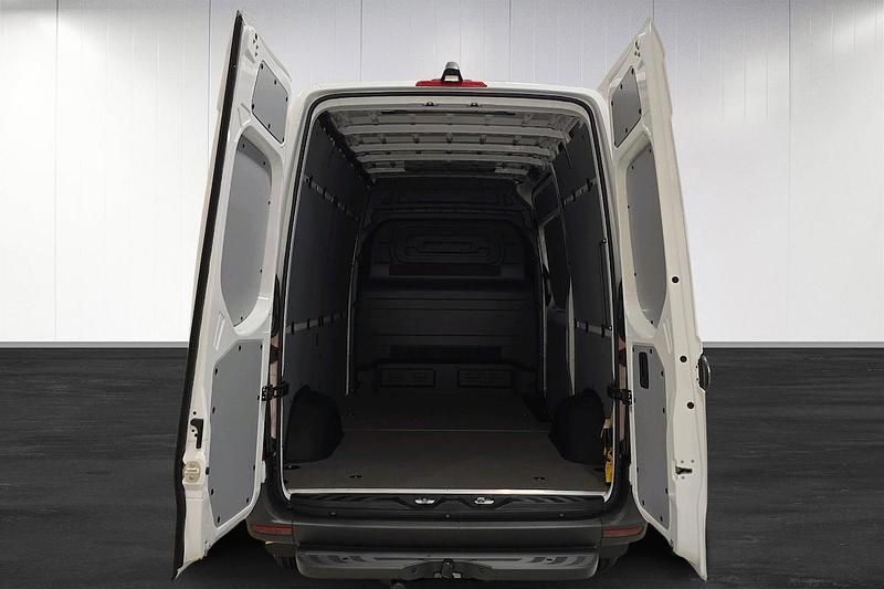 Begagnad Mercedes E-Sprinter 11 kW (15 HK) 2024 Vit Van