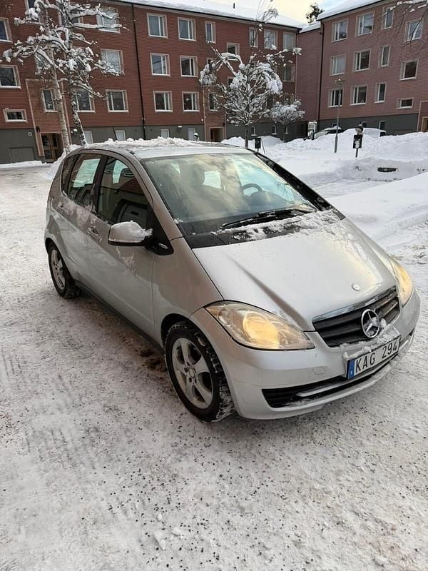 Begagnad 2010 Mercedes A160 Halvkombi | 17 000 kr (Superpris) - Bild 1/4