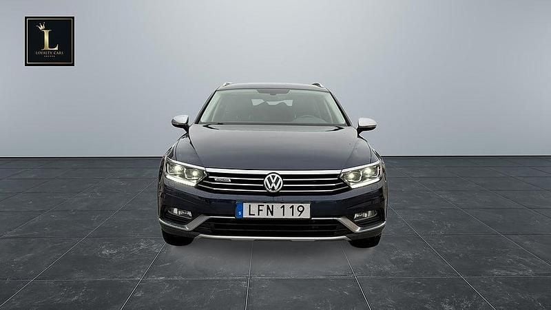Begagnad VW Passat Alltrack 190 HK (139 kW) 2015 Mörkblå Kombi