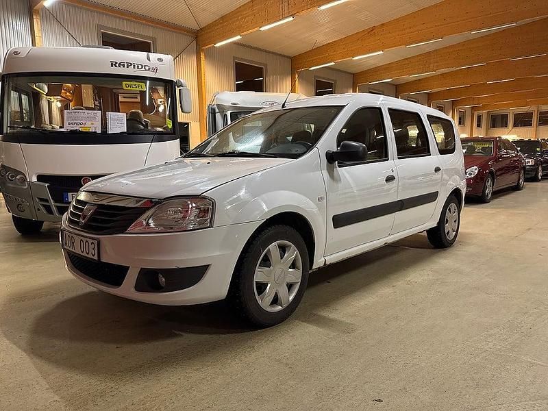 Vit Begagnad 2010 Dacia Logan Kombi | 22 500 kr - Bild 1/4