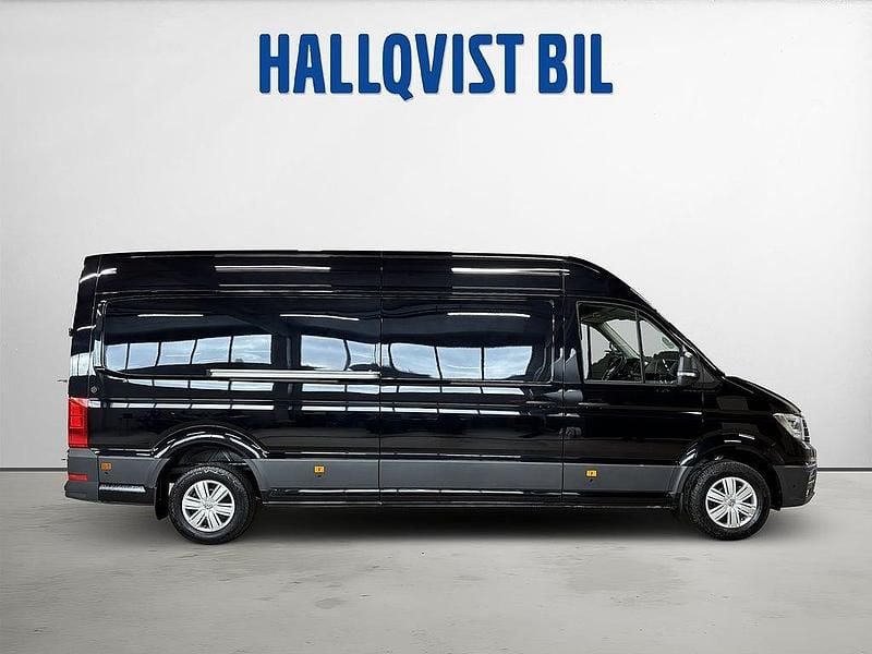 Begagnad VW Crafter 177 HK (130 kW) 2024 Svart Van