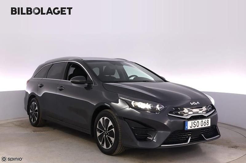 Begagnad Kia Ceed Advance 141 HK (103 kW) 2023 Halvkombi