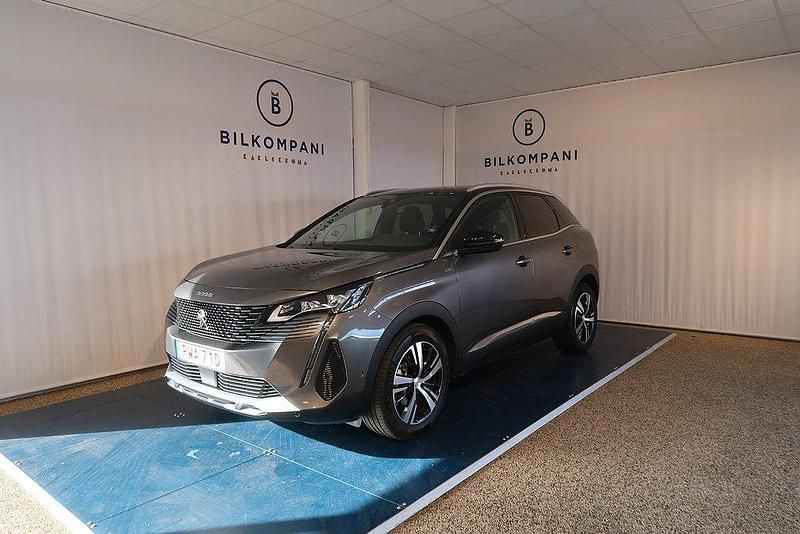 Grå Begagnad 2024 Peugeot 3008 SUV | 267 800 kr (Marknadspris) - Bild 1/4