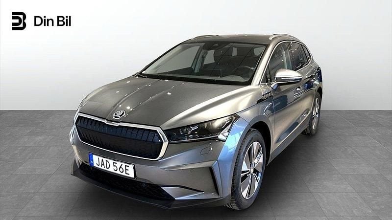 Grå Begagnad 2022 Skoda Enyaq iV SUV | 379 900 kr (Marknadspris) - Bild 1/4
