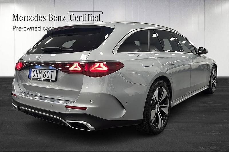 Begagnad Mercedes E300 AMG 204 HK (150 kW) 2024 Silver Kombi