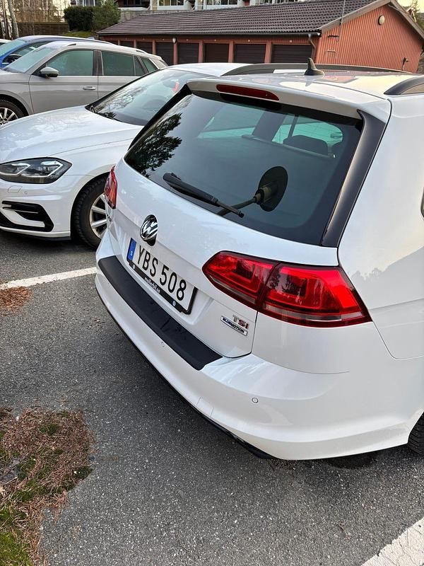Begagnad VW Golf VII 150 HK (110 kW) 2016