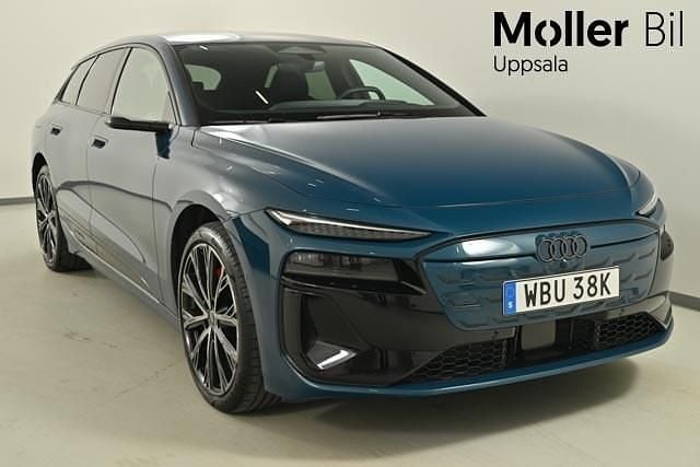 Malpeloblå metallic Begagnad 2025 Audi A6 e-tron Performance Kombi | 769 000 kr (Dyr) - Bild 1/3