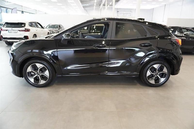 Begagnad Ford Puma Gen-E 123 kW (168 HK) 2025 Svart (agate black metallic) SUV