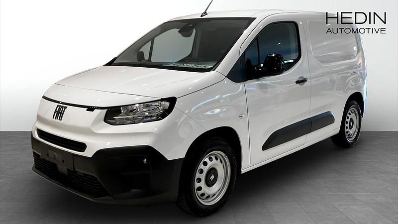 Vit Ny 2025 Fiat Doblò Minibuss | 303 625 kr - Bild 1/4