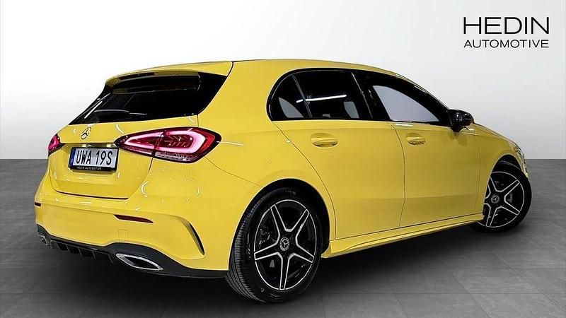 Begagnad Mercedes A200 AMG 163 HK (119 kW) 2022 Gul