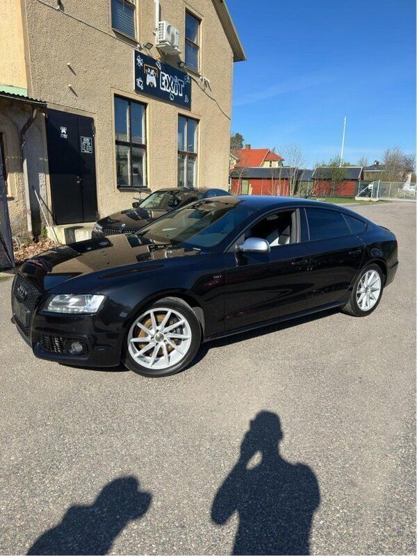 Svart Begagnad 2011 Audi S5 Sportback Halvkombi | 85 000 kr - Bild 1/4