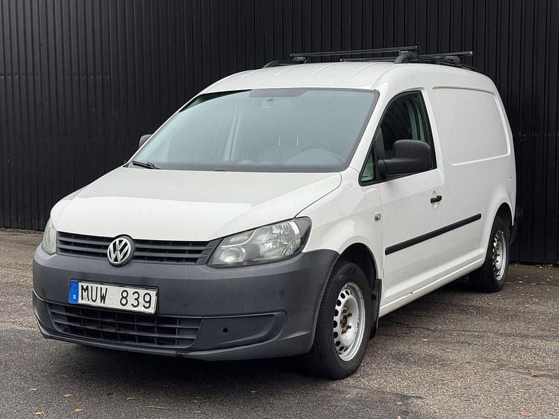 Vit Begagnad 2013 VW Caddy Maxi Minibuss | 59 700 kr (Marknadspris) - Bild 1/4