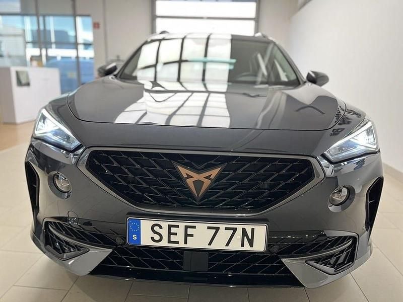 Begagnad Cupra Formentor 150 HK (110 kW) 2023 Magnetic tech metallic SUV