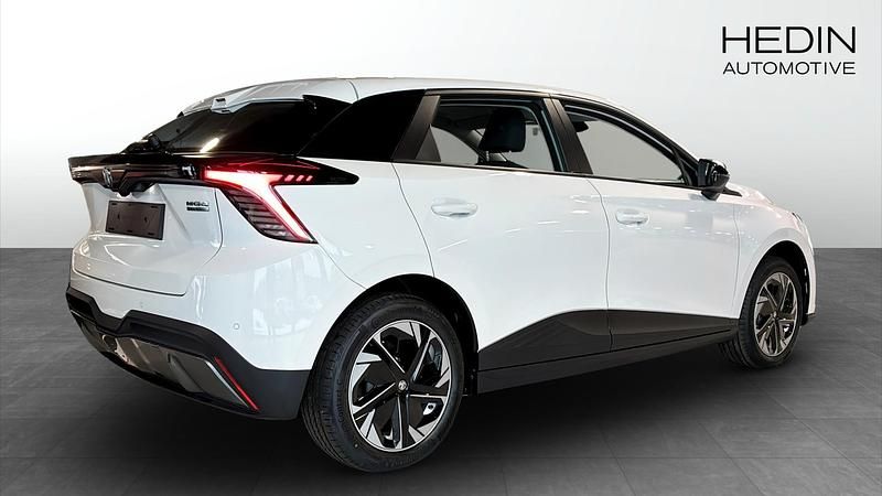 Begagnad MG MG4 EV 125 kW (170 HK) 2024 Vit Halvkombi