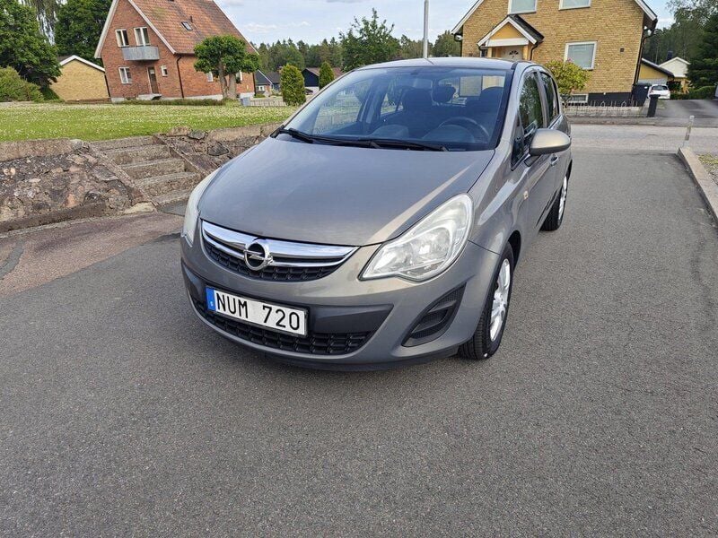 Brun Begagnad 2012 Opel Corsa Enjoy Halvkombi | 34 900 kr (Bra pris) - Bild 1/4