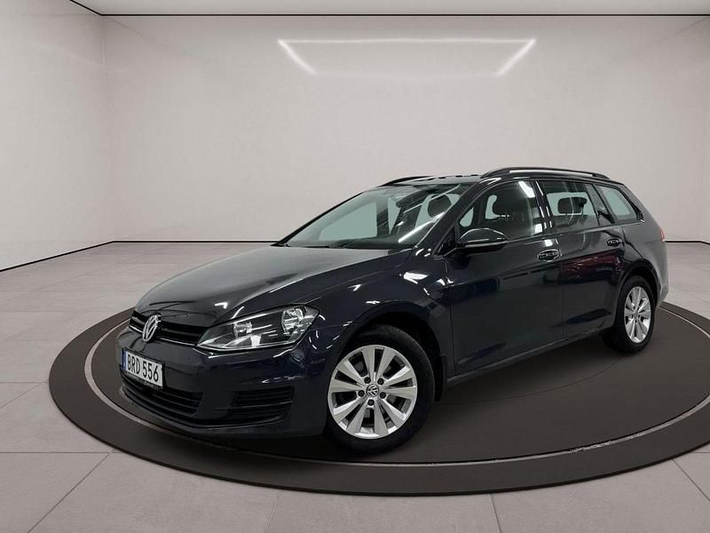 Mörkgrå (grå) Begagnad 2014 VW Golf VII Kombi | 114 500 kr (Lite dyr) - Bild 1/3