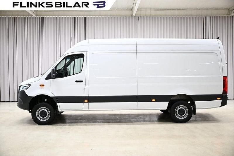 Vit Begagnad 2024 Mercedes Sprinter Van | 798 750 kr (Marknadspris) - Bild 1/4