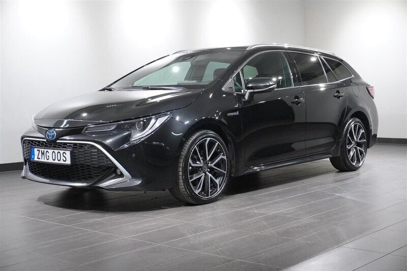 Svart Begagnad 2020 Toyota Corolla Executive Kombi | 249 800 kr (Marknadspris) - Bild 1/4