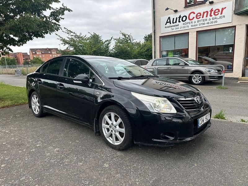 Svart Begagnad 2010 Toyota Avensis Executive Sedan | 46 000 kr (Marknadspris) - Bild 1/4