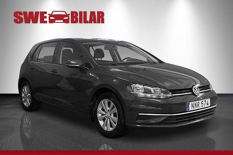Begagnad VW Golf VII 116 HK (85 kW) 2018 Grå Halvkombi
