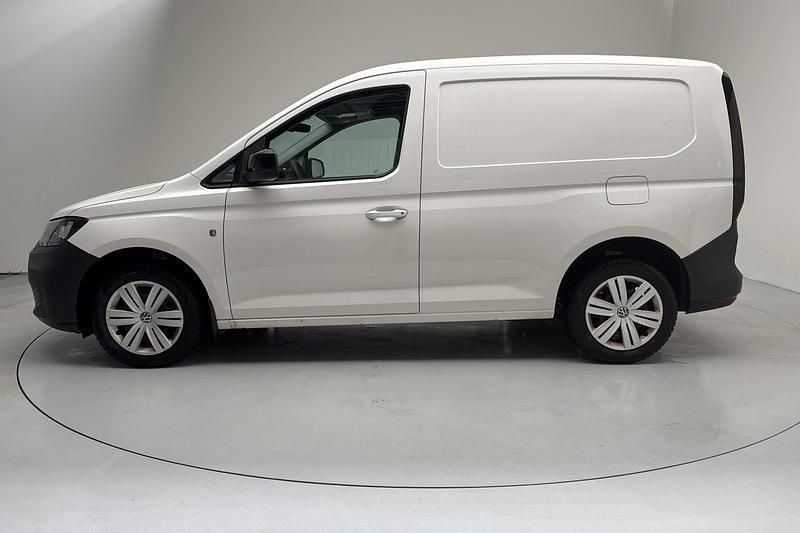 Begagnad VW Caddy 75 HK (55 kW) 2022 Vit Minibuss