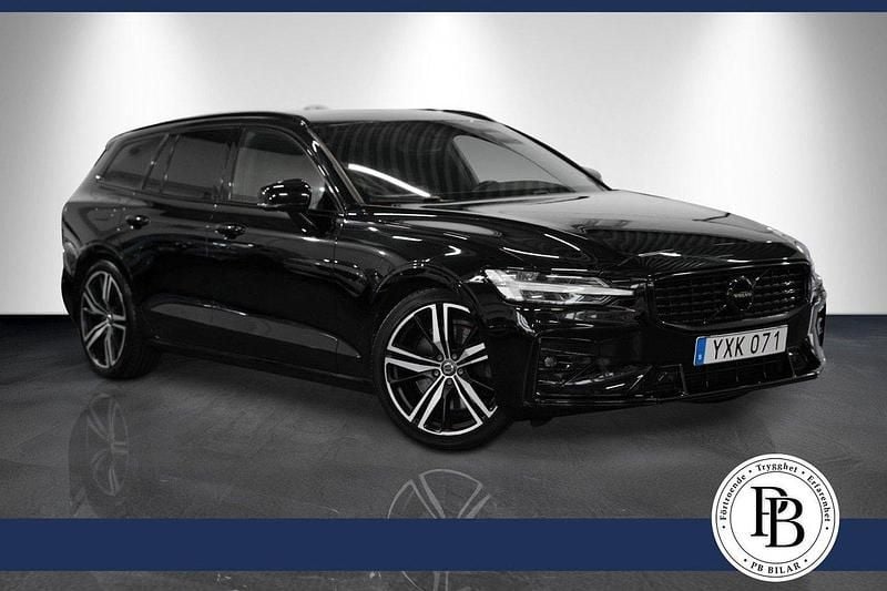 Svart Begagnad 2018 Volvo V60 R-Design Kombi | 324 900 kr (Marknadspris) - Bild 1/3