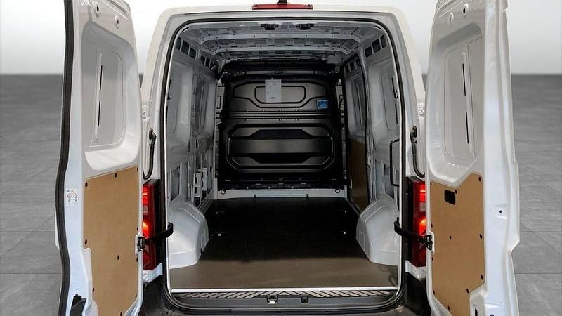 Ny Renault Master 150 HK (110 kW) 2025 Vit Van