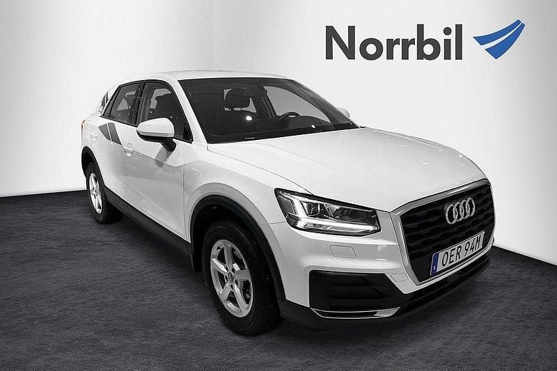 Vit Begagnad 2019 Audi Q2 Proline SUV | 229 900 kr (Marknadspris) - Bild 1/4