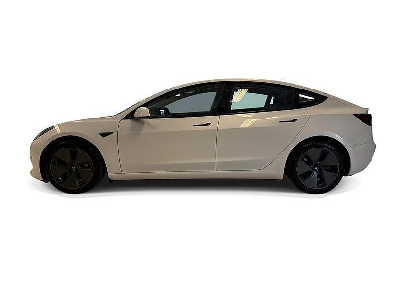 Begagnad Tesla Model 3 Long Range AWD 366 kW (498 HK) 2021 Vit Sedan
